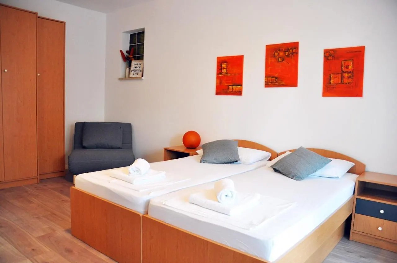 Apartmani Alavuk Pula