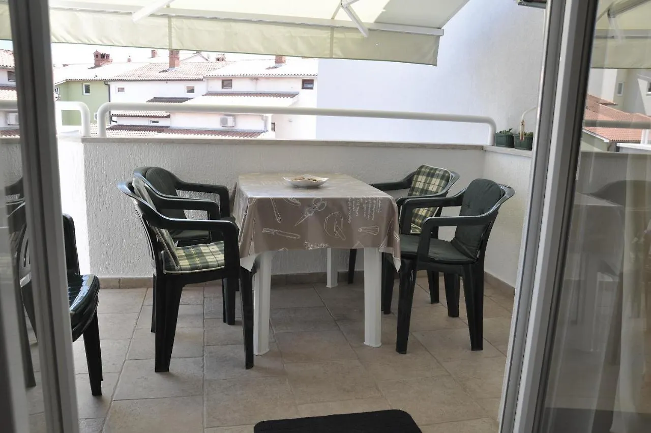 Apartmani Alavuk Pula