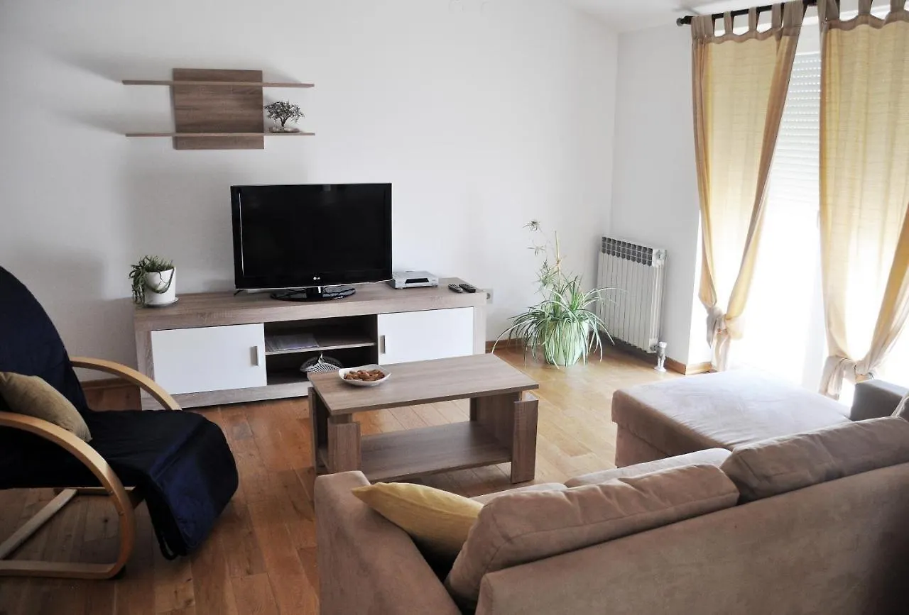 Apartmani Alavuk Pula